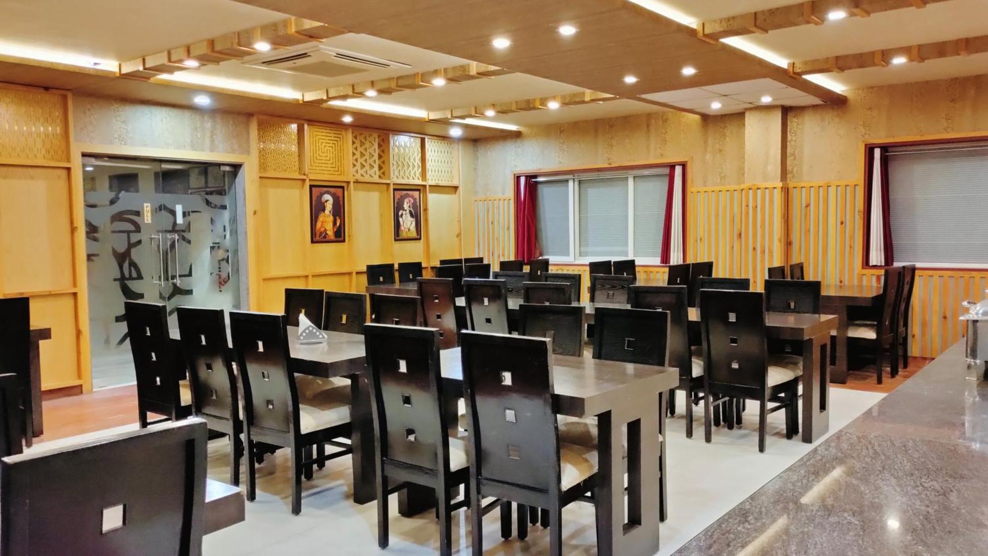 Hotel Karan Vilas Agra  Kültér fotó